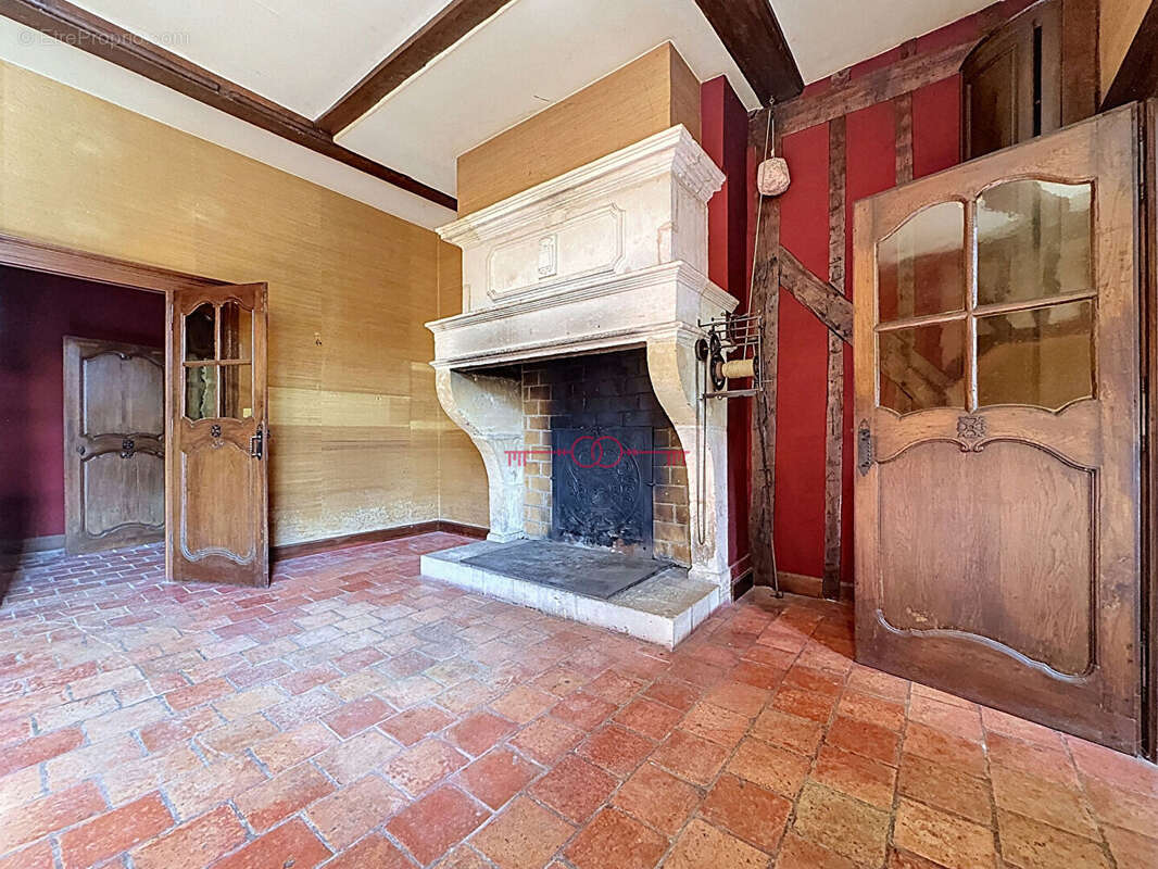 Maison de caractère à rénover Sainte Ménéhould 298 m2 - photo 4