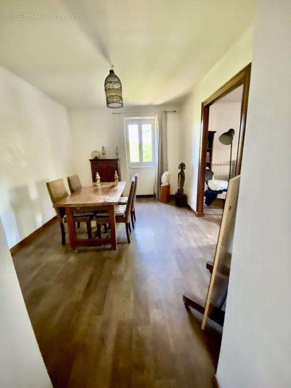Maison à MOLIERES-SUR-CEZE