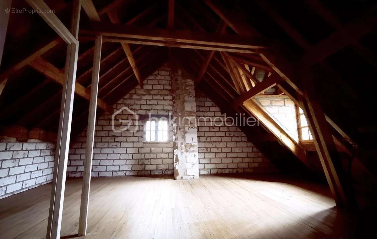 Maison à HOUDAN