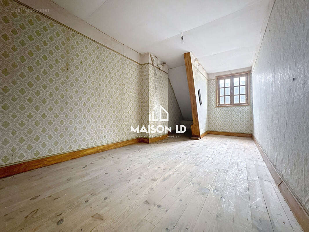 Maison à AUNAY-SUR-ODON