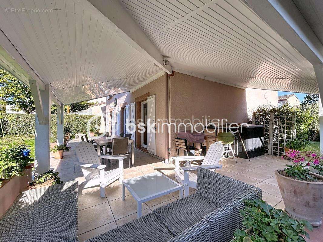 Maison à SAINT-JEAN