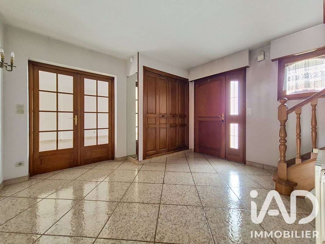 Maison 178 m² à Somain  - photo 4