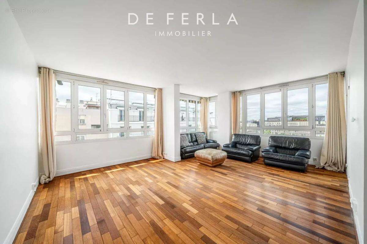 Appartement à PARIS-15E