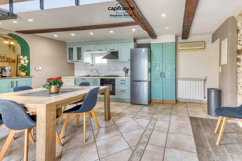 Propriete à vendre 11 pièces MONSEGUR (47) Propriété avec maison et maison d'amis de 260m2 habitables sur 12 757m² de terrain -  - photo 6