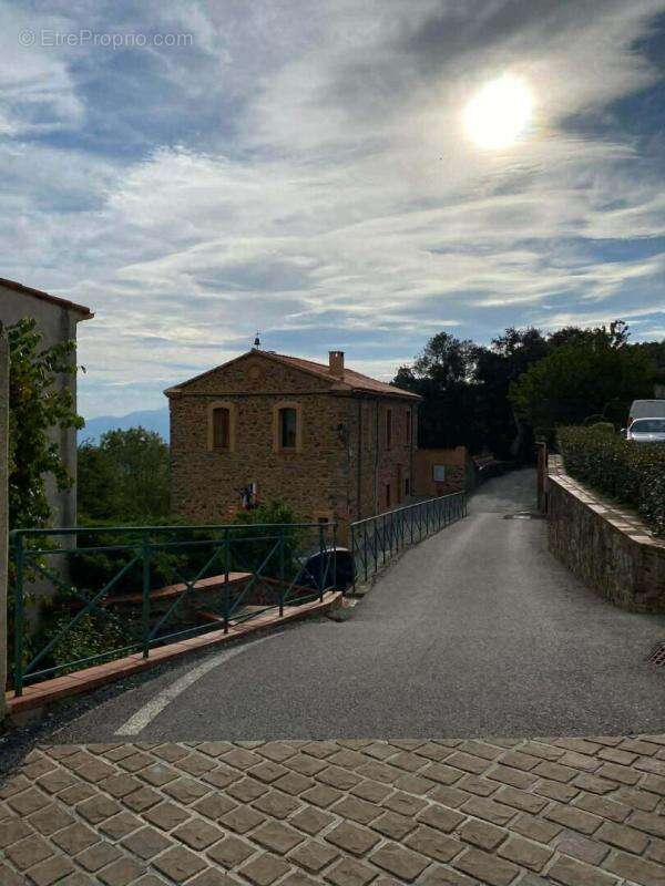 Incroyable Terrain constructible de 1147 m² en pente avec vue incroyable dans un petit village proche de Ceret - photo 5