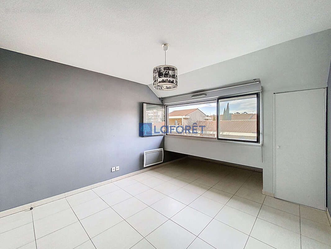 Appartement à MARSEILLE-11E