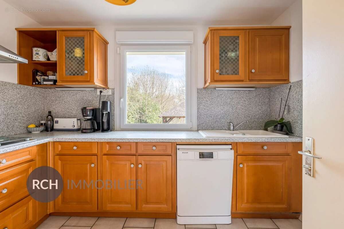 Secteur Gambais - Forêt à pied - Maison familiale avec joli jardin arboré - photo 6
