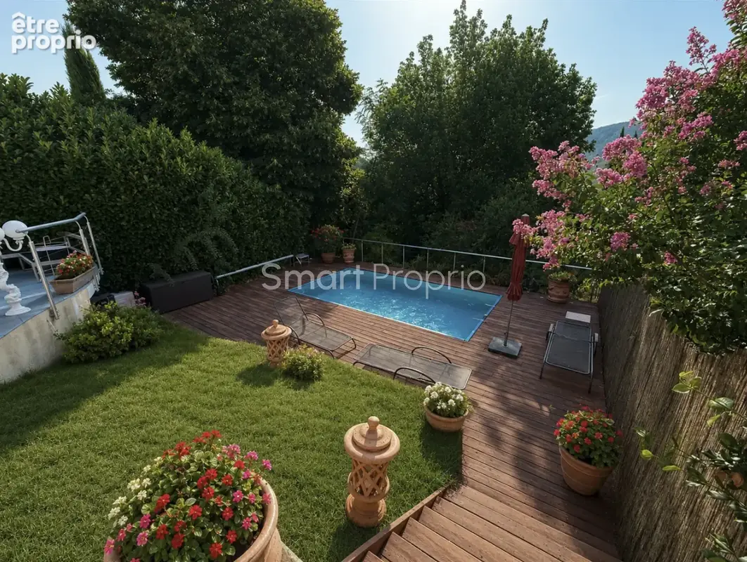 Belle villa avec piscine secteur très calme et sécurisé avec vue sur le Verdon. - photo 3