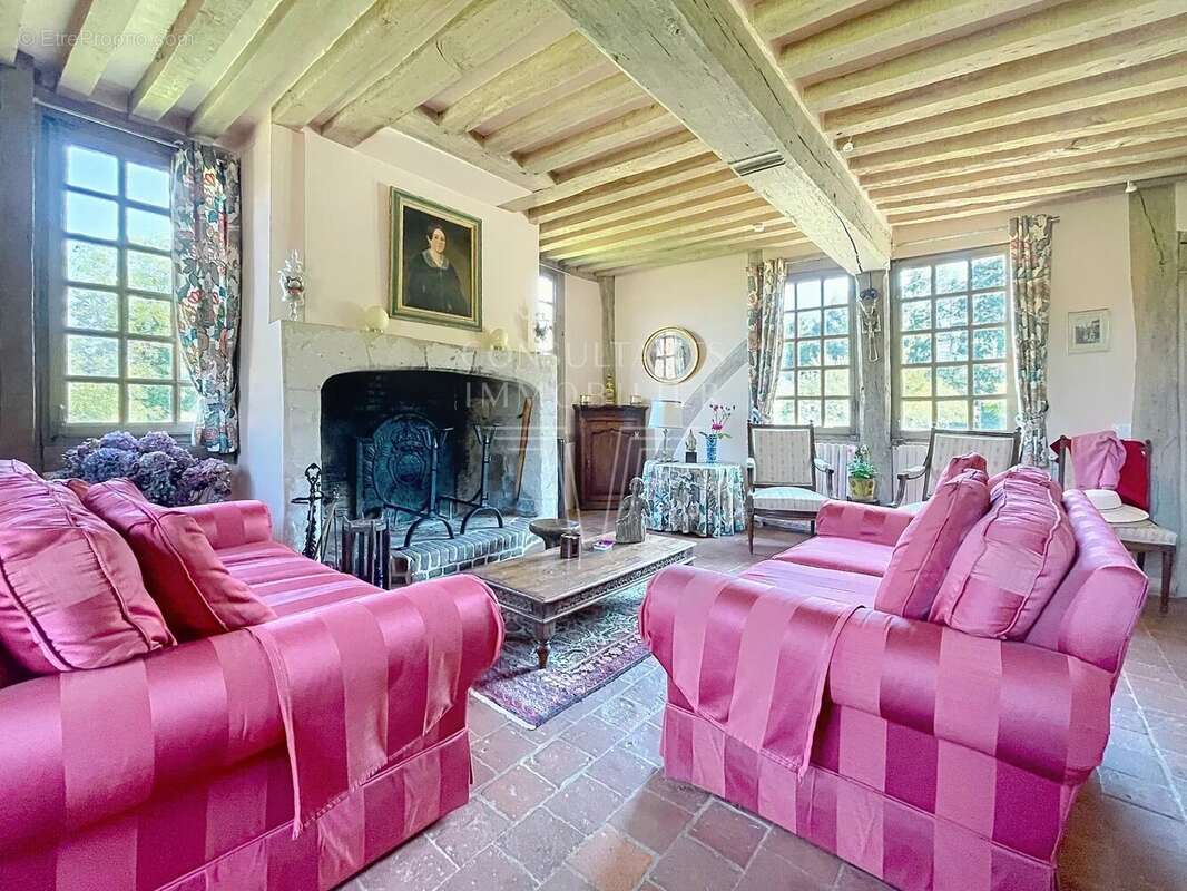 Maison à PONT-L'EVEQUE
