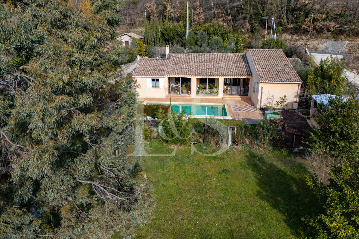 Maison à BUIS-LES-BARONNIES