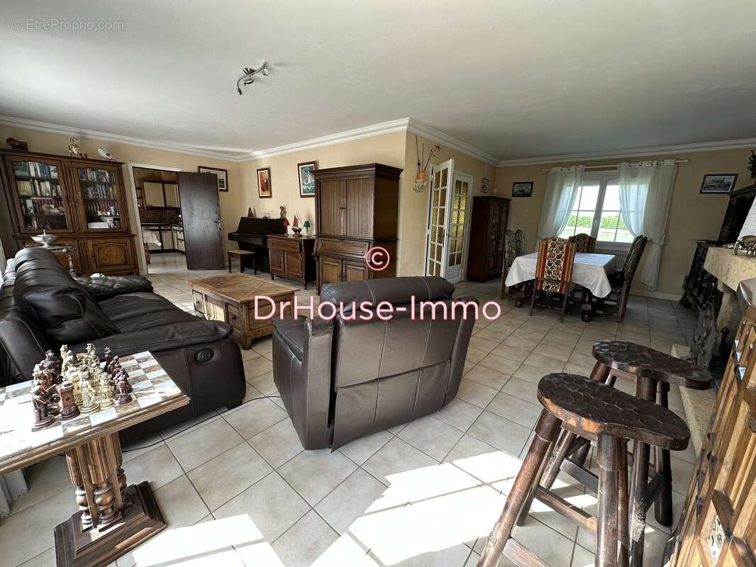 Maison à FLINS-NEUVE-EGLISE