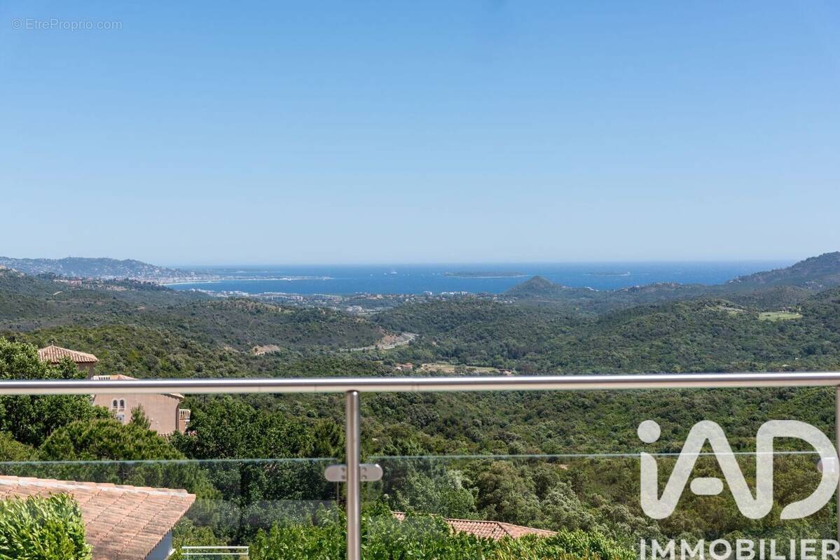 Photo 1 - Maison à LES ADRETS-DE-L'ESTEREL