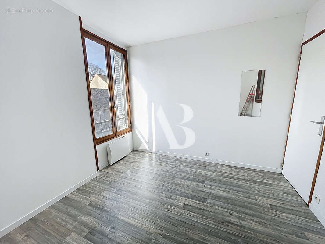 Appartement de type 3 à GUIGNES - photo 4