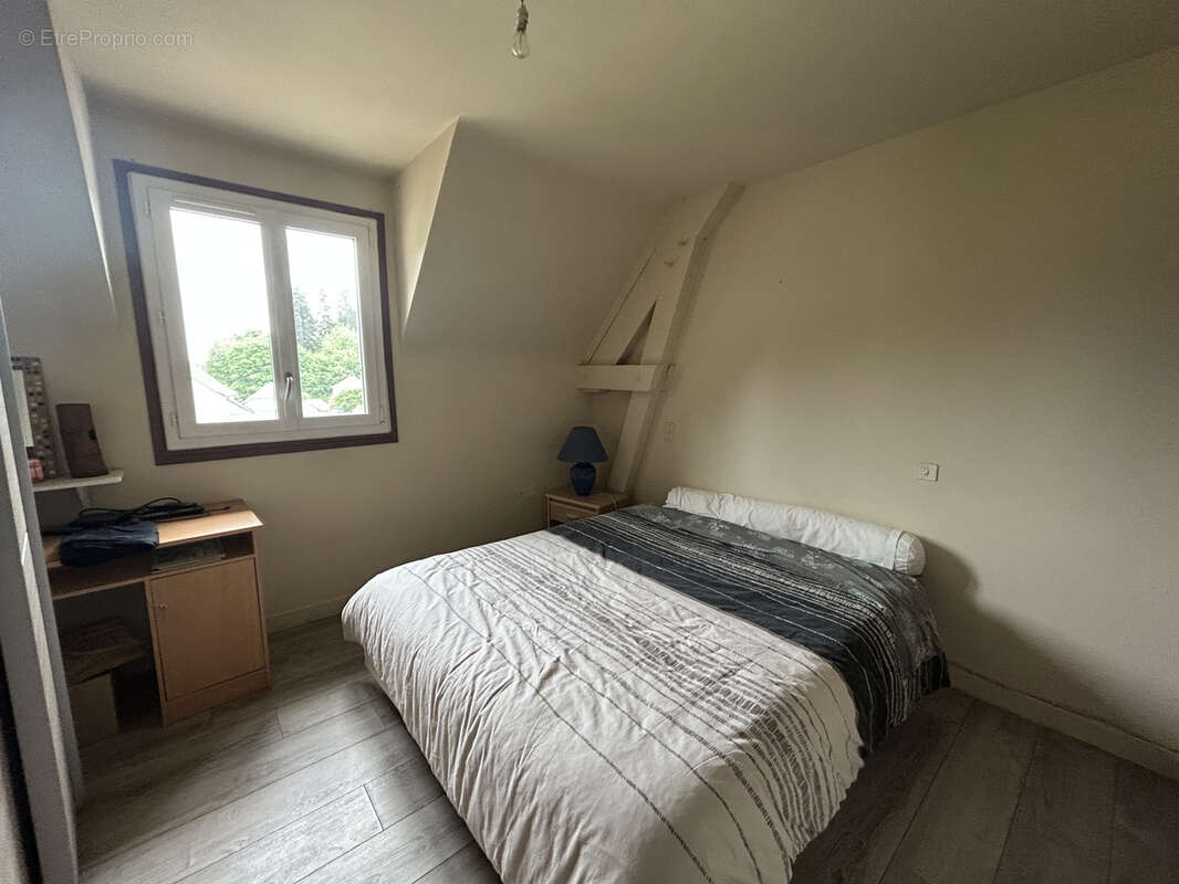 Autre à SEILHAC