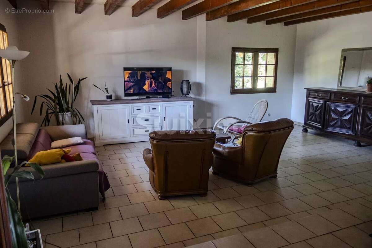 Maison à SAINT-MARTIN-EN-BRESSE