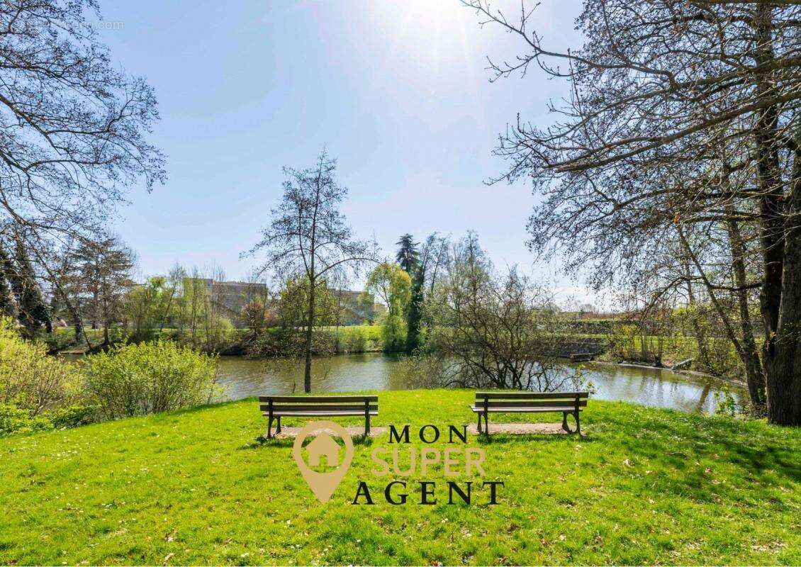 Appartement à SAVIGNY-LE-TEMPLE