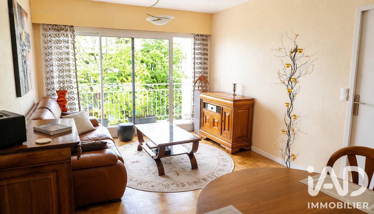 Photo 1 - Appartement à SAINT-MAUR-DES-FOSSES