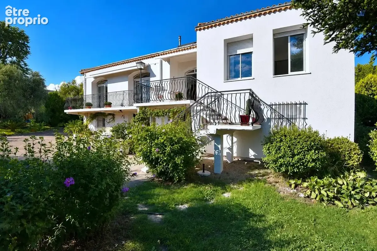 Fayence – Villa de 180 m² avec 3 chambres et vue dégagée - photo 13
