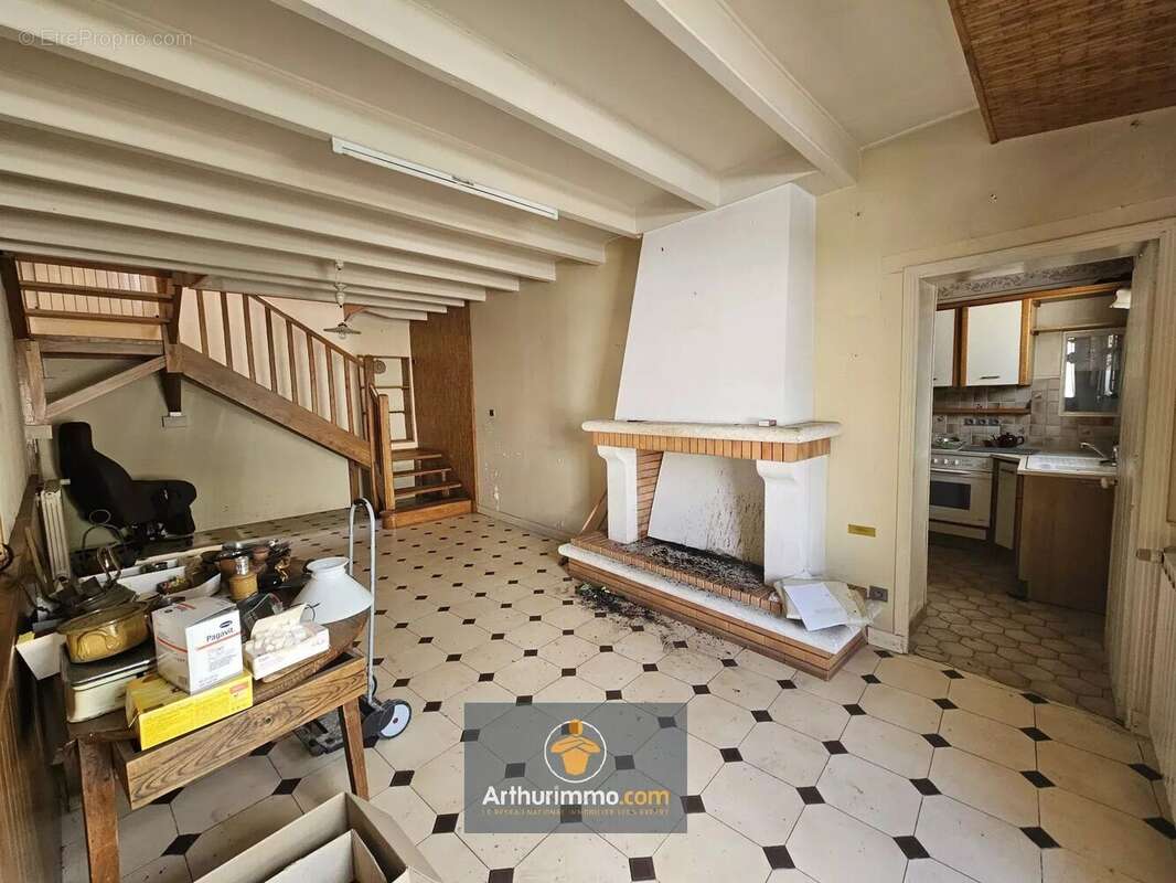 Maison à LA GREVE-SUR-MIGNON