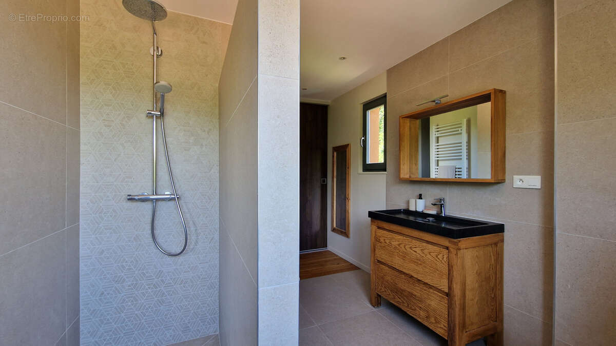 Maison à POLEYMIEUX-AU-MONT-D&#039;OR