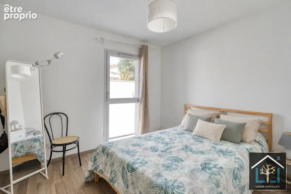 Appartement T3 proche centre Meximieux avec terrasses et 2 places de parking - photo 8