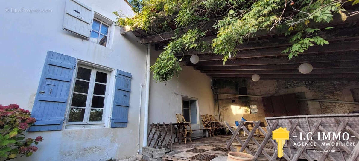 Maison à SAINT-FORT-SUR-GIRONDE
