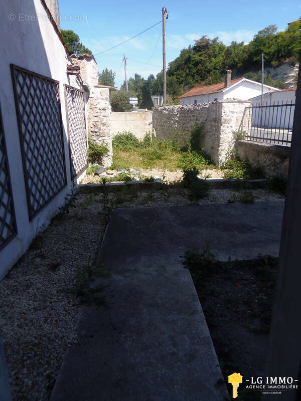 Appartement à MORTAGNE-SUR-GIRONDE