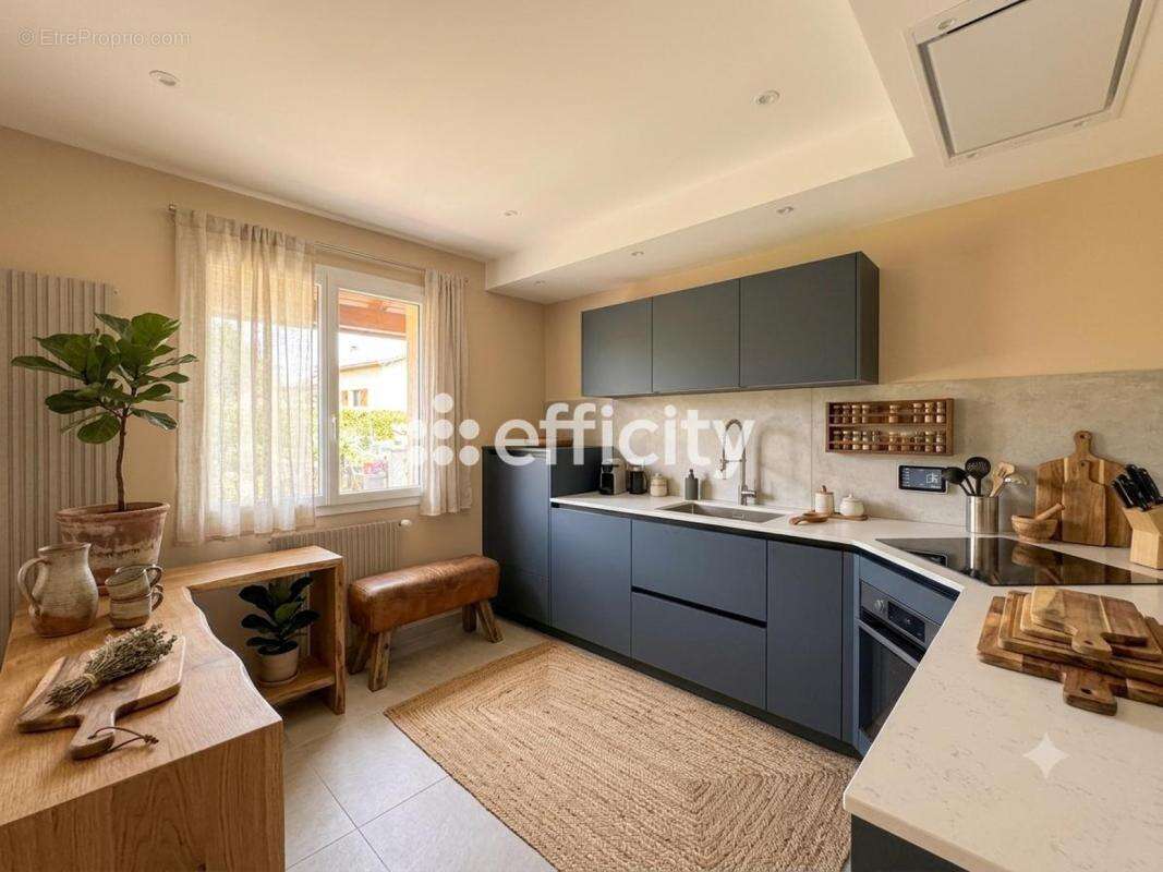 Maison 88 m² à Anneyron  - photo 2