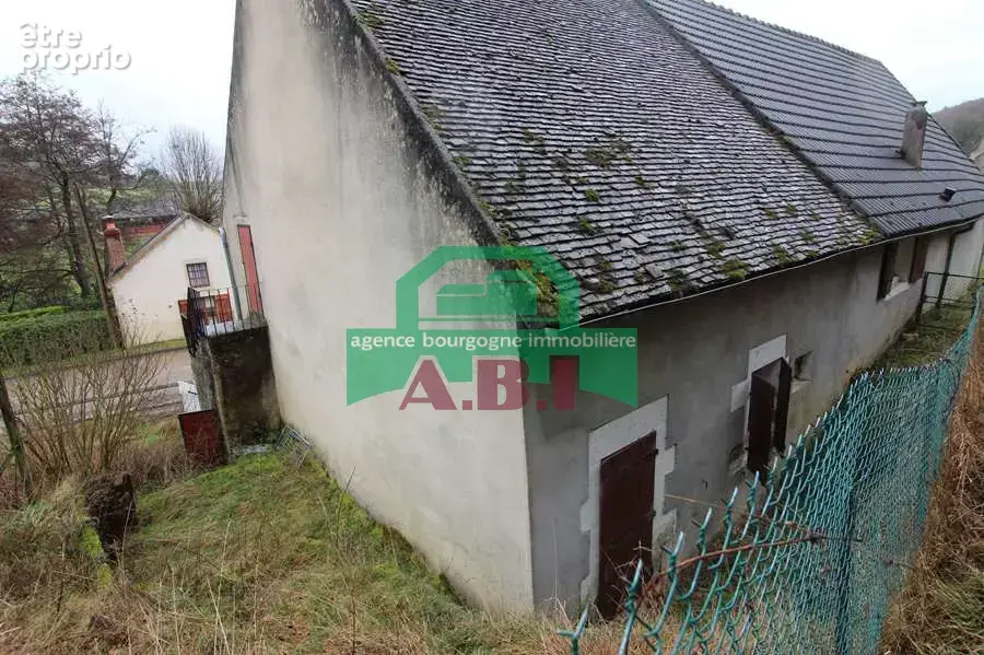 58, propriété indépendante avec spacieuses dépendances attenantes. - photo 15