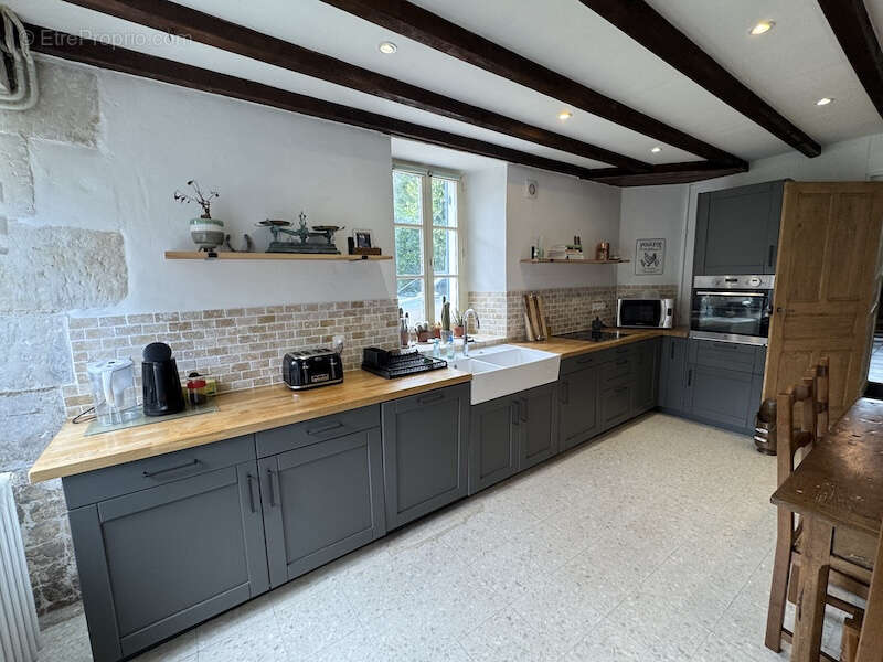 Maison à BONNES