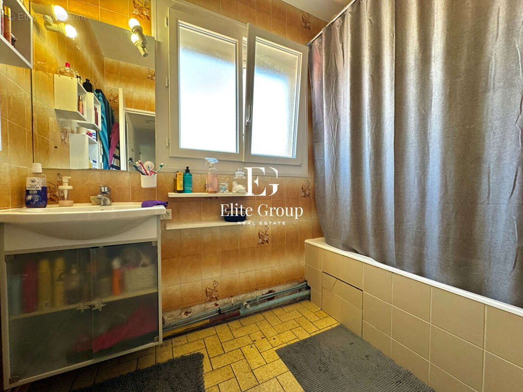 Maison à TONNAY-CHARENTE