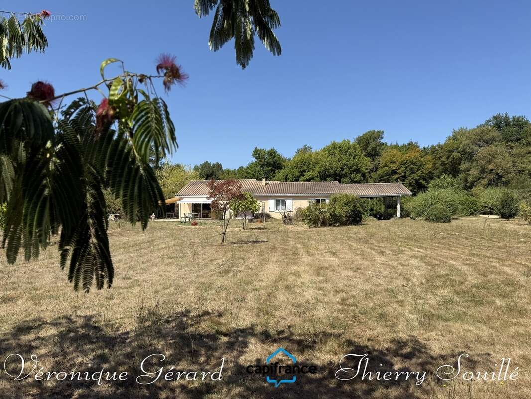 Maison en viager libre à vendre, 6 pièces MONTPON MENESTEROL (24) - photo 3