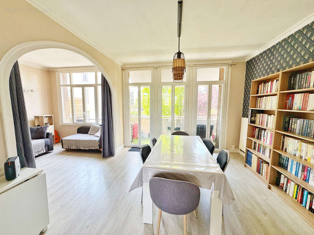 Appartement à OULLINS