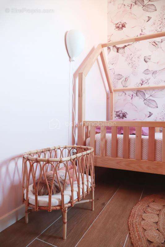 Maison à PONT-EVEQUE