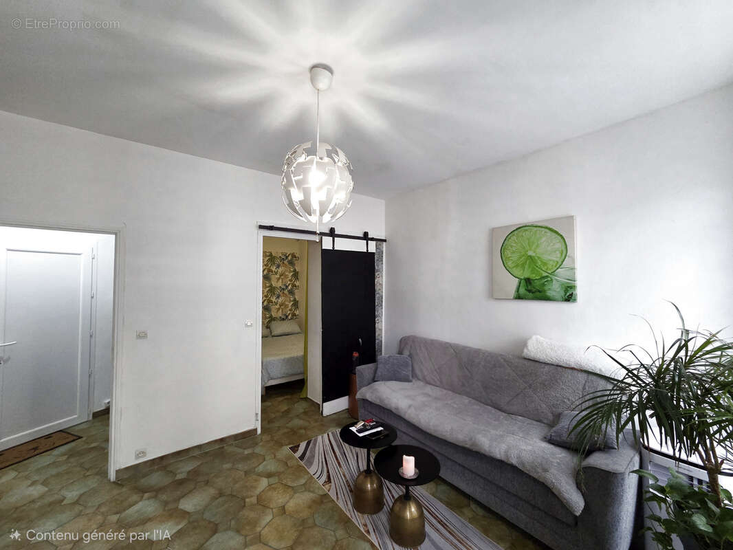 Appartement à MARSEILLE-3E