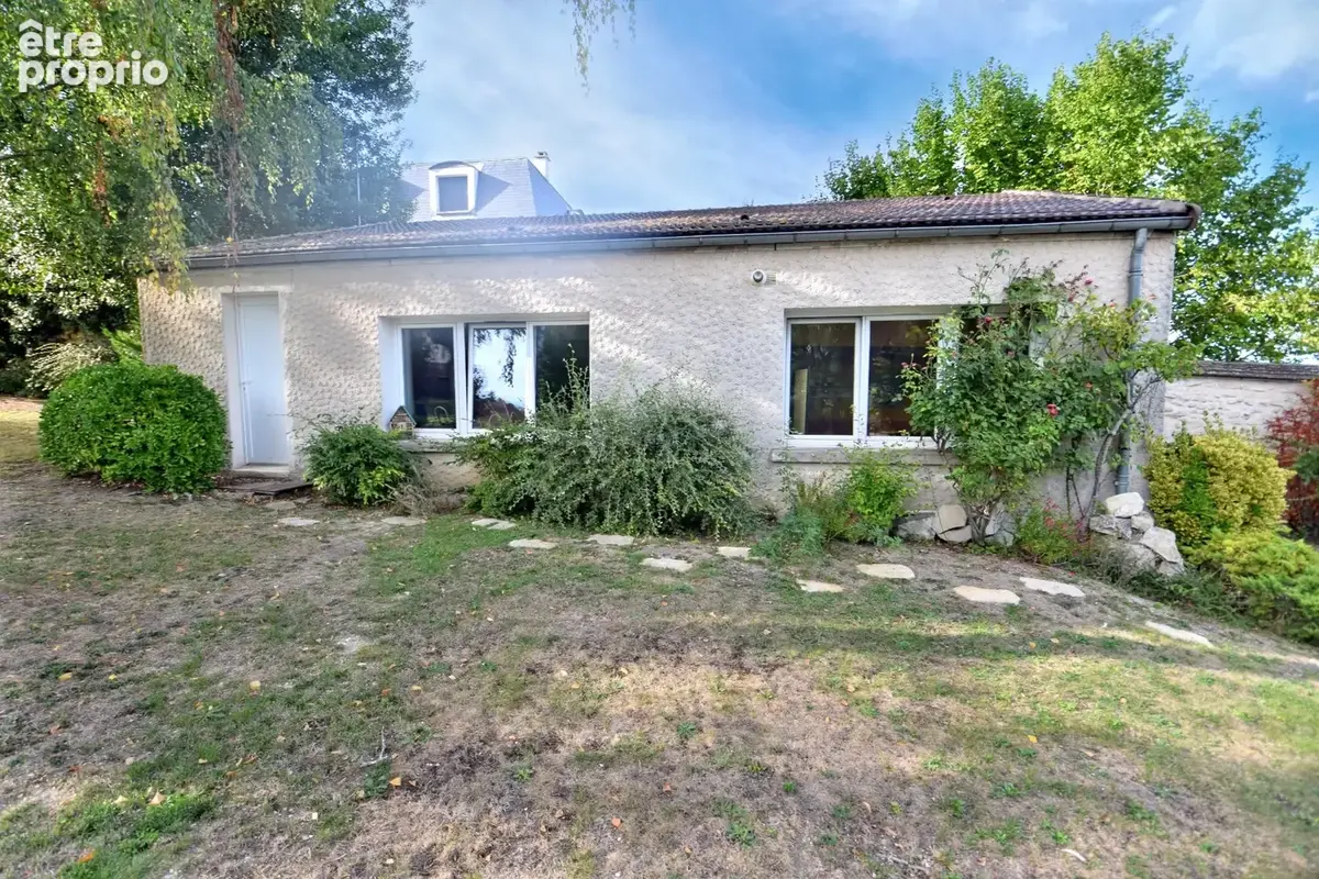 Dpt Yvelines (78), à vendre VILLENNES SUR SEINE, propriété P11 de 327,3 m² sur un terrain piscinable de 1 495,00 m² - photo 15