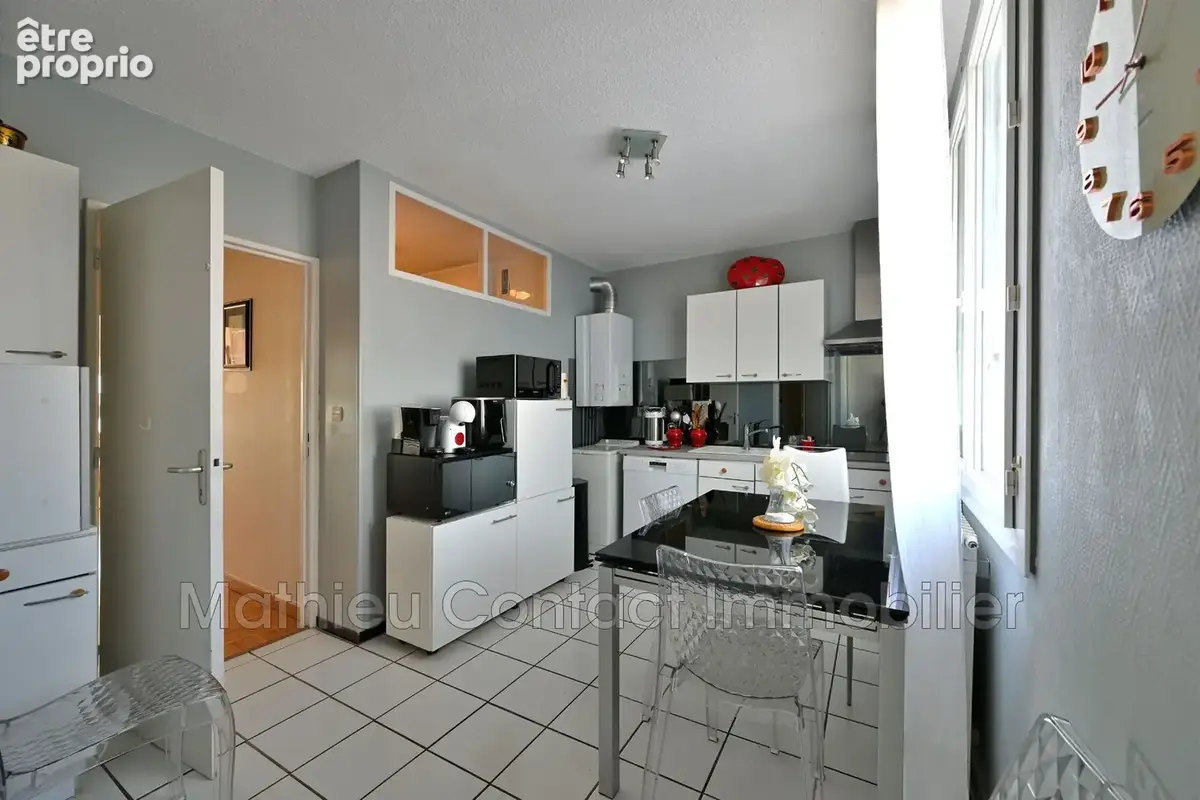 Appartement 114 m² à Nimes  - photo 9