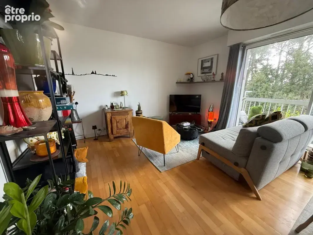 Appartement t3 - 66 m² - cave - parking - photo 2