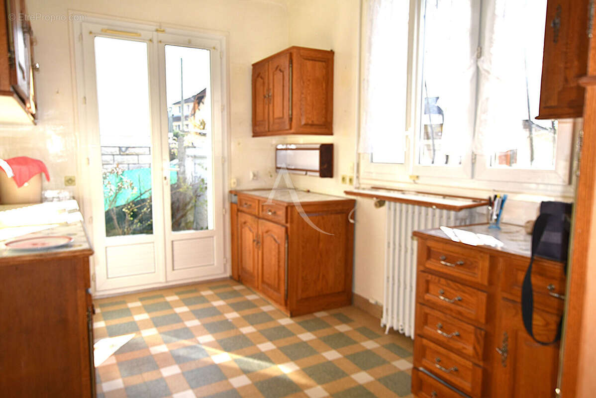 Maison à COMBS-LA-VILLE
