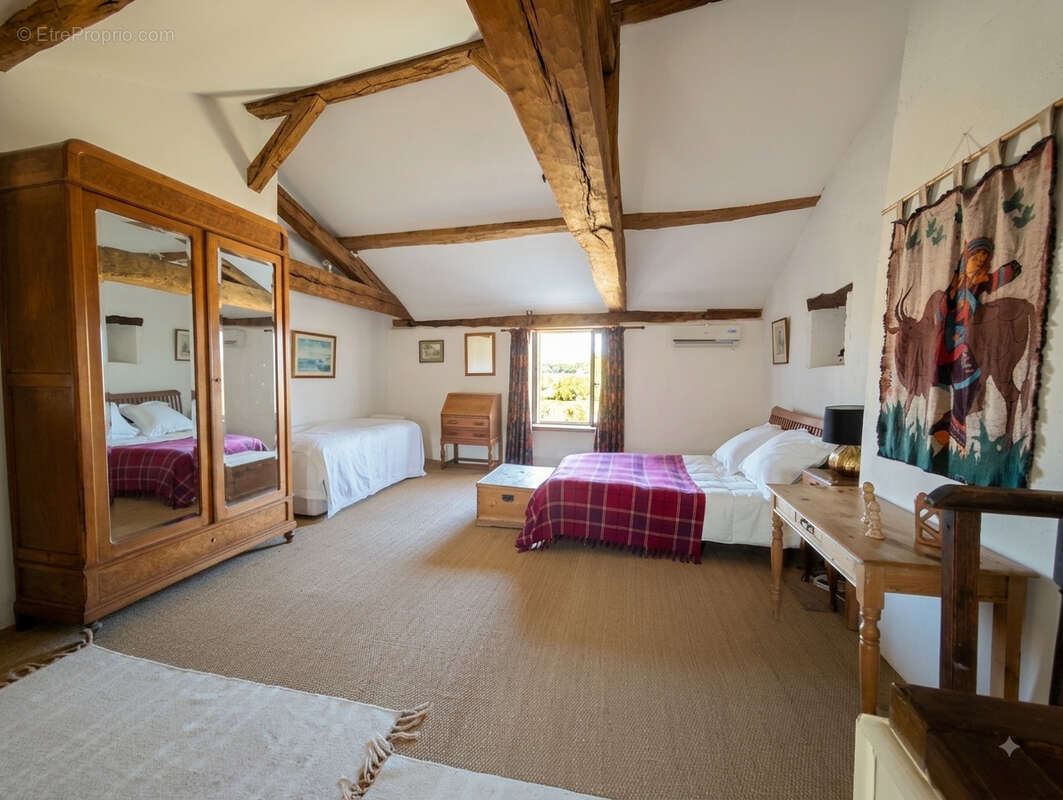 Maison de campagne avec jardin entre Barbezieux et Châteauneuf - photo 6