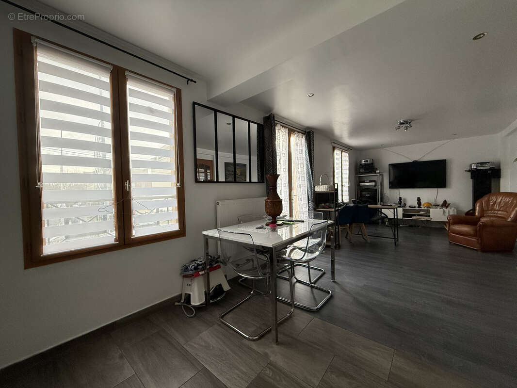 Maison à LE BLANC-MESNIL