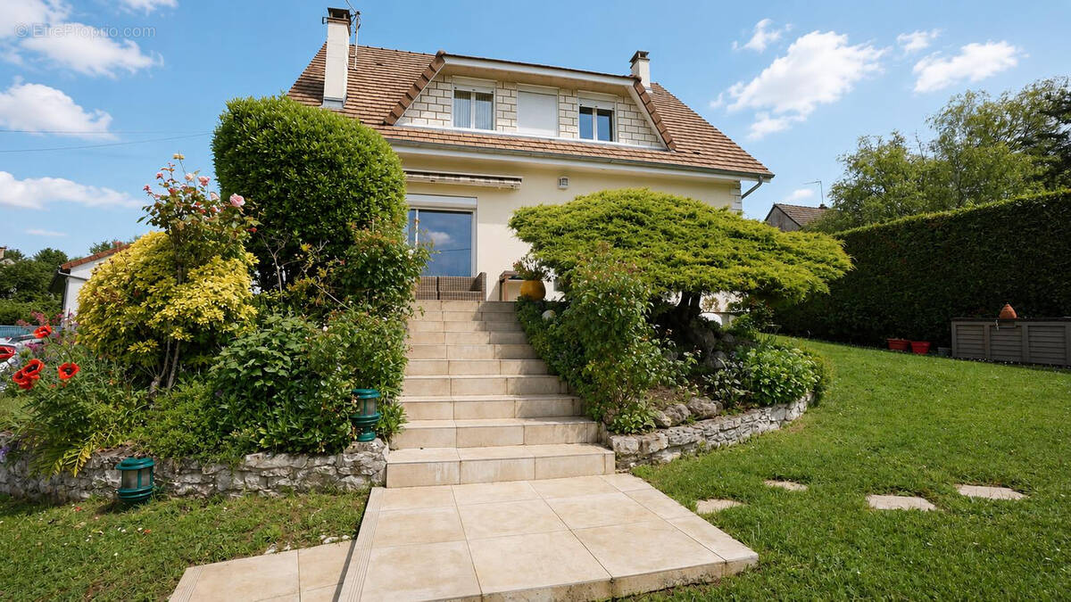 Maison à GUERVILLE