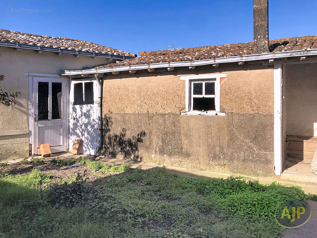 Maison à SAINT-LEGER-SOUS-CHOLET