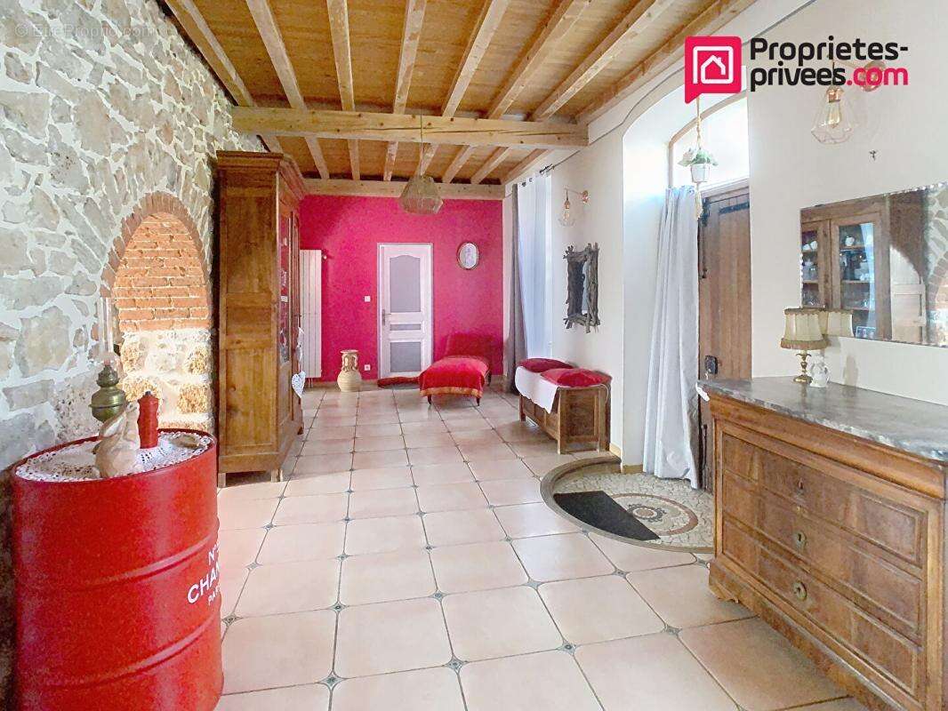 Maison à MOLIERES-CAVAILLAC