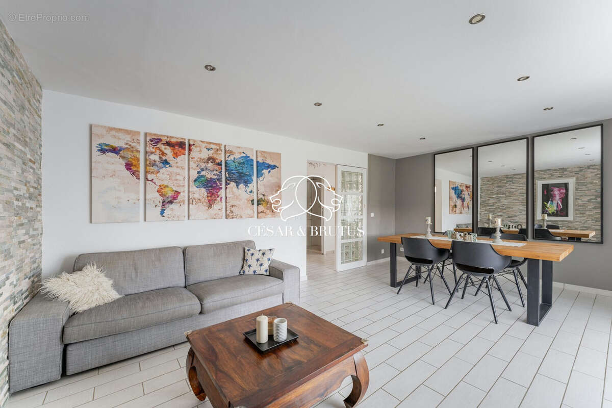 Maison 128 m² à Charvieu-Chavagneux  - photo 7