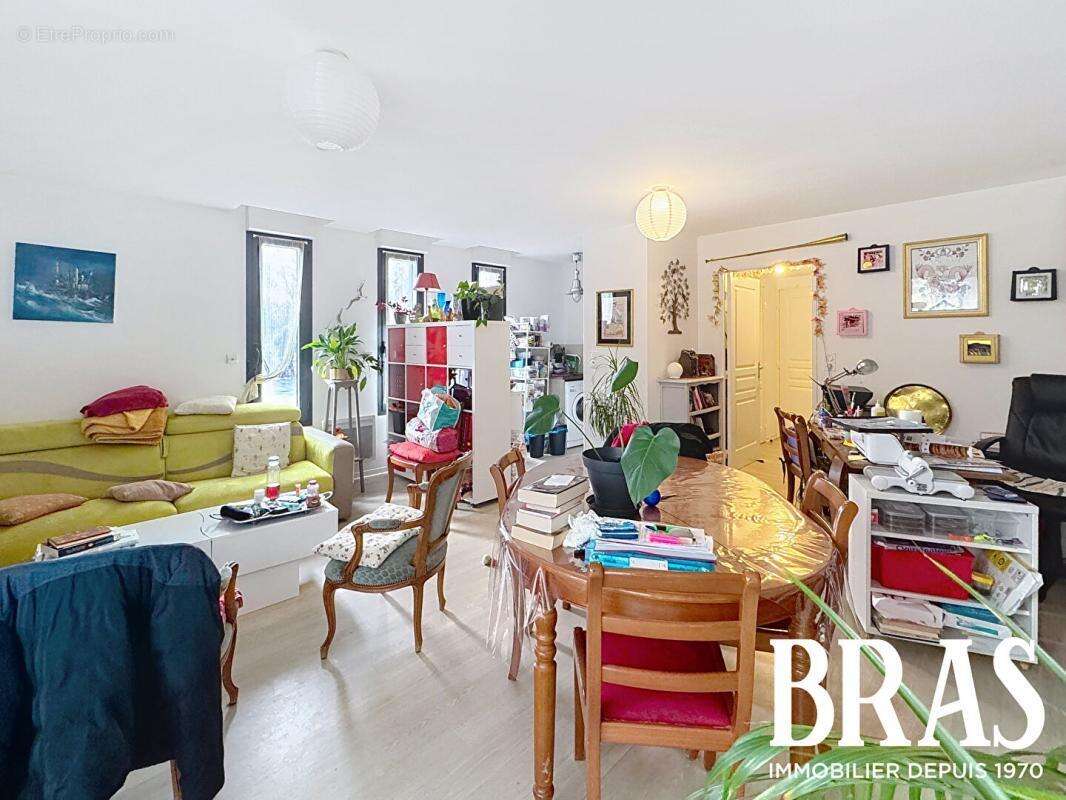 Appartement à REZE