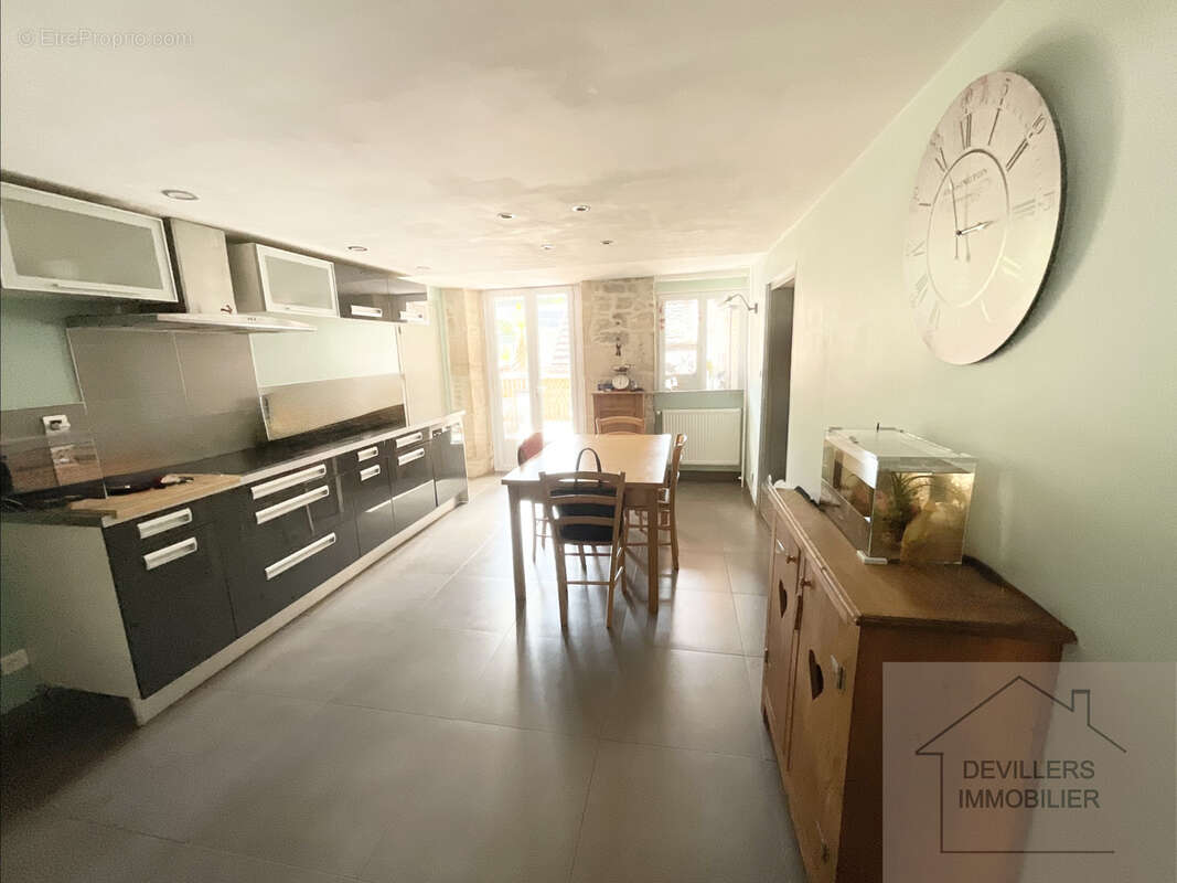 Appartement à ORNANS