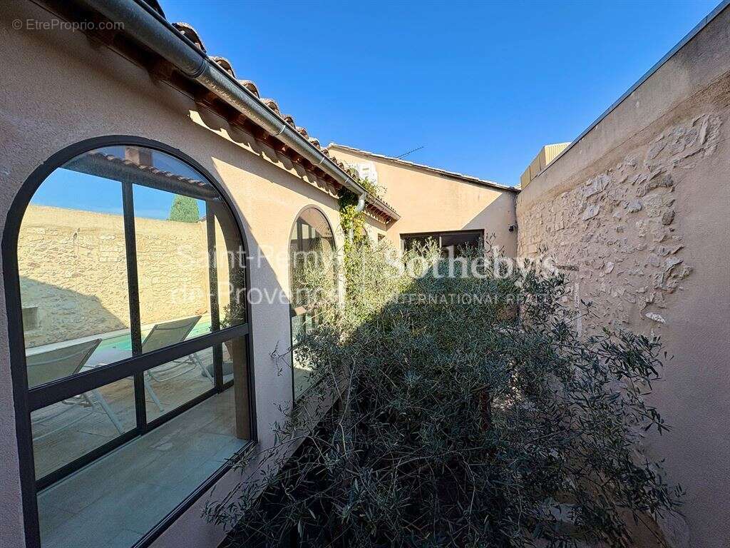 Maison de charme avec piscine au cœur de Maussane-les-Alpilles - photo 18