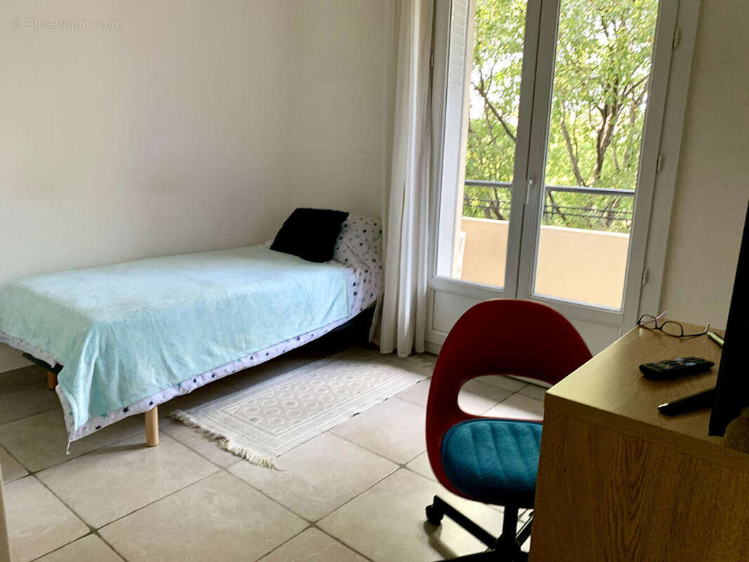 Appartement à MARSEILLE-5E