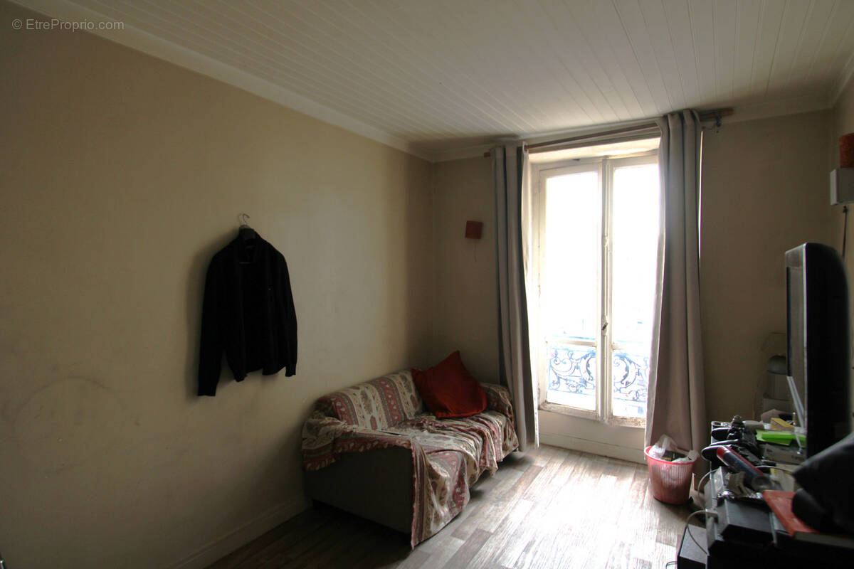 Appartement à PARIS-10E